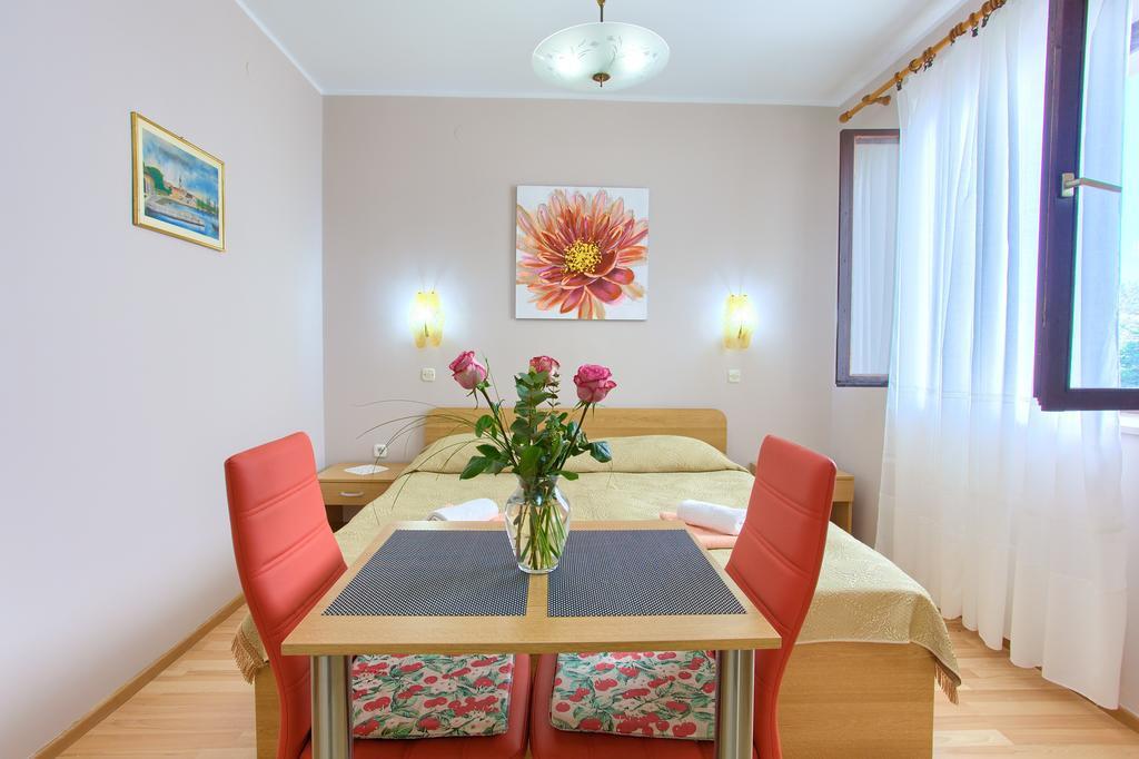 Nadija Studio Apartmani Крк Экстерьер фото
